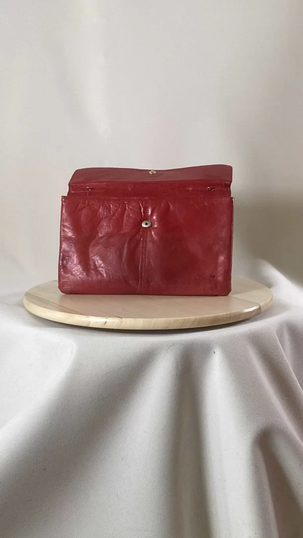 Pochette en cuir rouge – Image 3