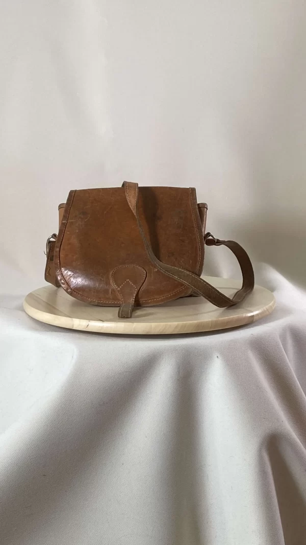 Sac à bandoulière en cuir camel – Image 3